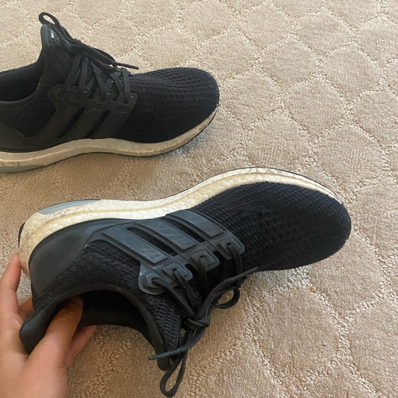 Adidas Ultraboost Black - Picture 4 of 7